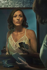 Doctor Foster S01E02
